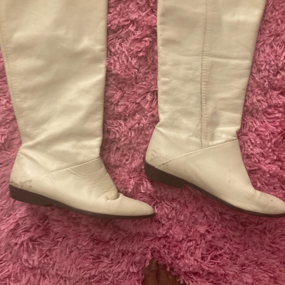 Chic White  Women's Boots